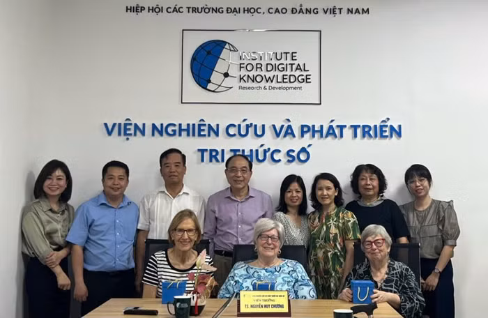 Viện làm việc với đoàn chuyên gia Thư viện Mỹ, thảo luận và thống nhất một số giải pháp nhằm tăng cường hợp tác với các trường đại học, các tổ chức quốc tế. Viện làm việc với đoàn chuyên gia Thư viện Mỹ, thảo luận và thống nhất một số giải pháp nhằm tăng cường hợp tác với các trường đại học, các tổ chức quốc tế.