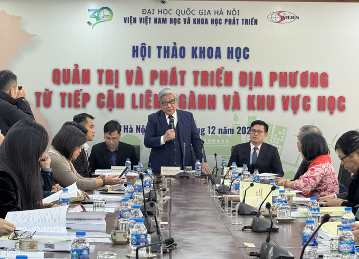 Hội thảo khoa học: “Quản trị và phát triển địa phương từ tiếp cận liên ngành và khu vực học”. Hội thảo khoa học: “Quản trị và phát triển địa phương từ tiếp cận liên ngành và khu vực học”.