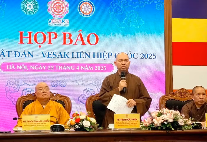 ghpgvn-dai-le-vesak-2025-xa-loi-phat.JPG