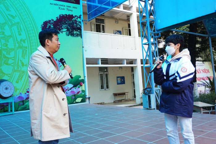 Nhiều học sinh thẳng thắn trao đổi, chia sẻ cùng diễn giả về câu chuyện chọn nghề, chọn ngành trong tương lai. Ảnh: Nguyên Phương Nhiều học sinh thẳng thắn trao đổi, chia sẻ cùng diễn giả về câu chuyện chọn nghề, chọn ngành trong tương lai. Ảnh: Nguyên Phương