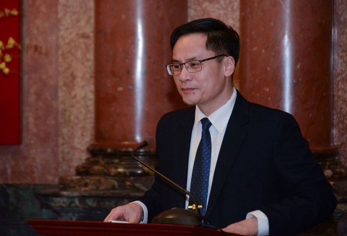Phó Giáo sư, Tiến sĩ Lục Huy Hoàng phát biểu chia sẻ tại buổi lễ. Ảnh: Bộ Giáo dục và Đào tạo Phó Giáo sư, Tiến sĩ Lục Huy Hoàng phát biểu chia sẻ tại buổi lễ. Ảnh: Bộ Giáo dục và Đào tạo