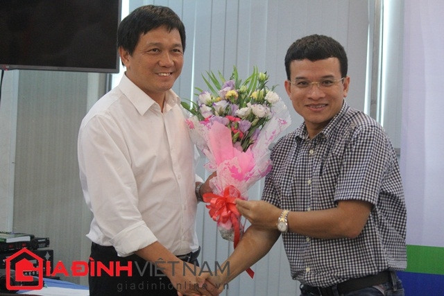 Chủ tịch Focus Travel Đặng Bảo Hiếu và Q. Tổng Biên tập Báo điện tử Gia đình Việt Nam Trần Việt Dũng