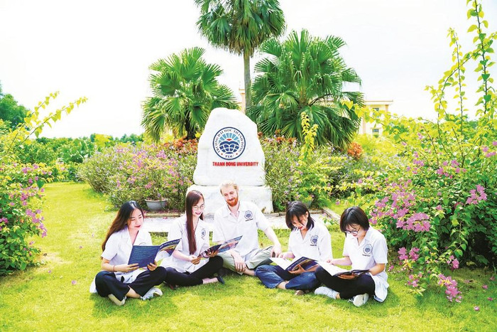 Trường Đại học Thành Đông có sứ mạng đào tạo nguồn nhân lực chất lượng cao, tổ chức nghiên cứu khoa học và chuyển giao công nghệ vào thực tiễn sản xuất. Trường Đại học Thành Đông có sứ mạng đào tạo nguồn nhân lực chất lượng cao, tổ chức nghiên cứu khoa học và chuyển giao công nghệ vào thực tiễn sản xuất.