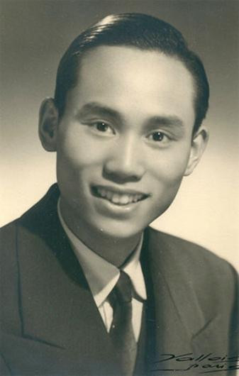 Chân dung giáo sư Nguyễn Quang Riệu thời điểm vừa đến Pháp