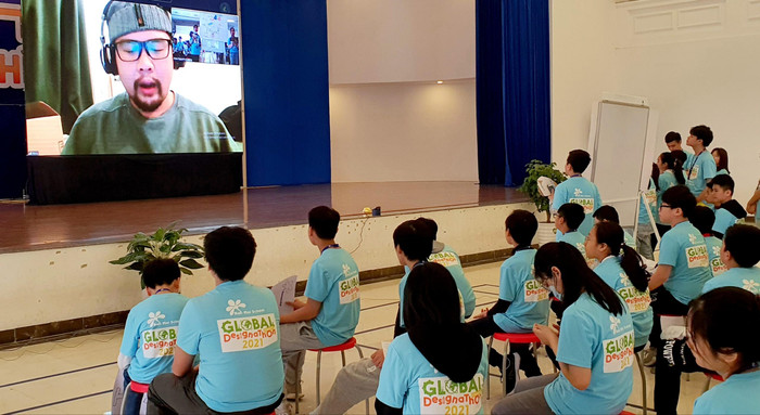 Các đội thi giao lưu trực tuyến tiếng Anh với chuyên gia giáo dục STEM Hoa Kỳ Các đội thi giao lưu trực tuyến tiếng Anh với chuyên gia giáo dục STEM Hoa Kỳ