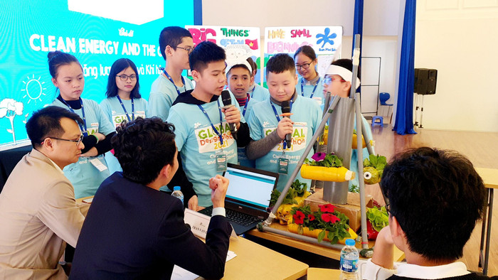 Đội thi 04: Học sinh Nguyễn Tuấn Khang – Lớp 7T hùng biện tiếng Anh xuất sắc Đội thi 04: Học sinh Nguyễn Tuấn Khang – Lớp 7T hùng biện tiếng Anh xuất sắc