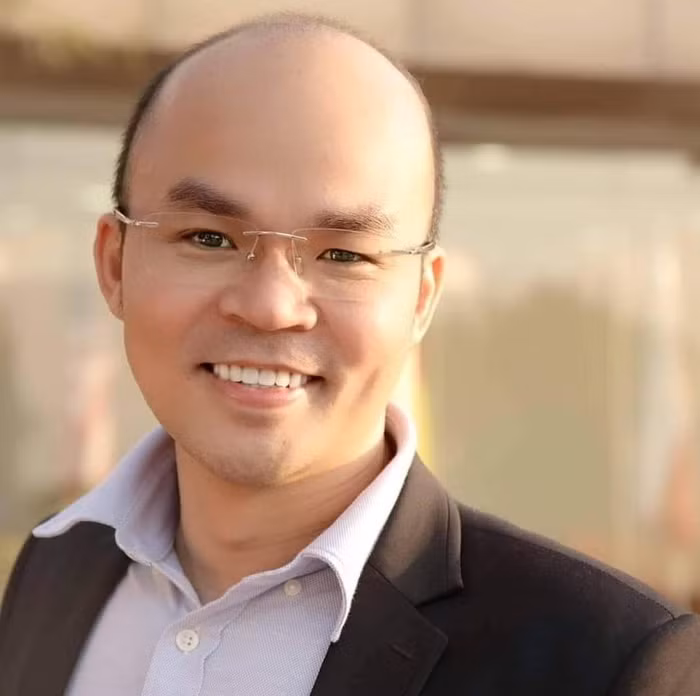 Thầy Ngô Thành Nam cho rằng, cần phải giúp người học đảm bảo quyền lợi sau vụ việc gần 500 trung tâm hoạt động không phép (Ảnh: Thầy Nam cung cấp)