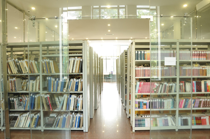 Thư viện Trường Đại học Mỹ thuật Việt Nam (Ảnh: website nhà trường) thu-vien-truong-dai-hoc-my-thuat-viet-nam.jpg