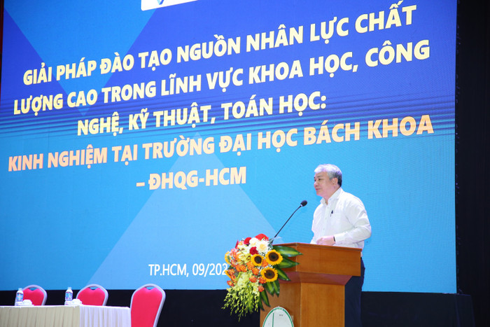 Phó Giáo sư, Tiến sĩ Bùi Hoài Thắng, Trưởng phòng Đào tạo, Trường Đại học Bách khoa - Đại học Quốc gia Thành Phố Hồ Chí Minh. Phó Giáo sư, Tiến sĩ Bùi Hoài Thắng, Trưởng phòng Đào tạo, Trường Đại học Bách khoa - Đại học Quốc gia Thành Phố Hồ Chí Minh.