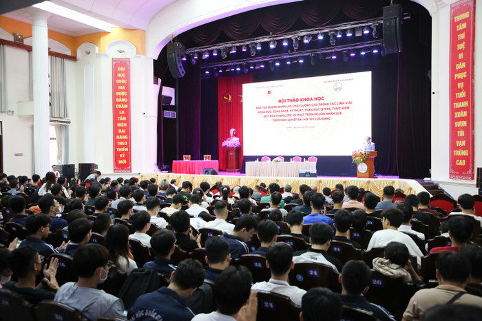 Hội thảo khoa học: “Đào tạo nguồn nhân lực chất lượng cao trong các lĩnh vực khoa học, công nghệ, kỹ thuật, Toán học, thực hiện đột phá chiến lược về phát triển nguồn nhân lực theo Nghị quyết Đại hội XIII của Đảng”. Hội thảo khoa học: “Đào tạo nguồn nhân lực chất lượng cao trong các lĩnh vực khoa học, công nghệ, kỹ thuật, Toán học, thực hiện đột phá chiến lược về phát triển nguồn nhân lực theo Nghị quyết Đại hội XIII của Đảng”.