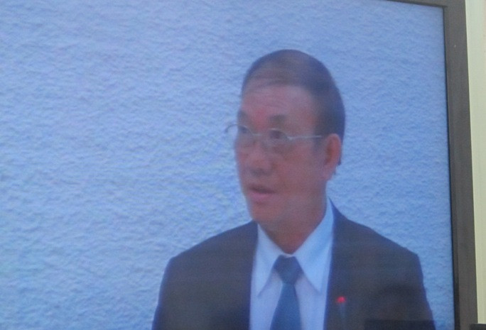 Luật sư Nguyễn Đình Hưng trình bày quan điểm. Luật sư Nguyễn Đình Hưng trình bày quan điểm.