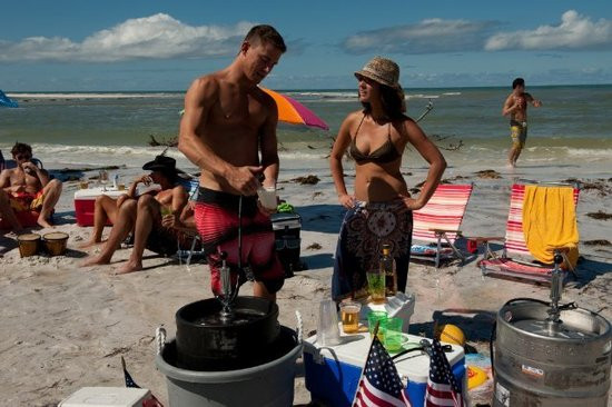 Olivia Munn trong phim Magic Mike Olivia Munn trong phim Magic Mike