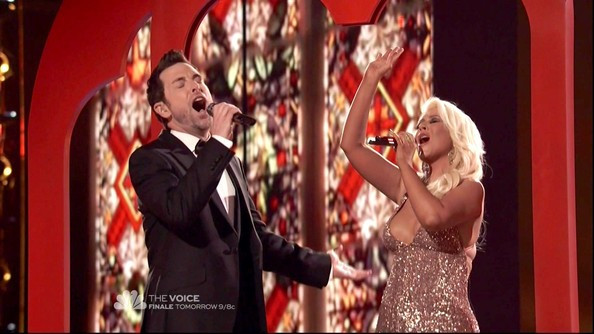 Năm 1999, Aguilera phát hành album đầu tay với thành công vang dội của 3 đĩa đơn Genie in a Bottle, What a Girl wants, Come on over Baby. 3 đĩa đơn này đếu đứng đầu Billhoard Hot 100 Năm 1999, Aguilera phát hành album đầu tay với thành công vang dội của 3 đĩa đơn Genie in a Bottle, What a Girl wants, Come on over Baby. 3 đĩa đơn này đếu đứng đầu Billhoard Hot 100