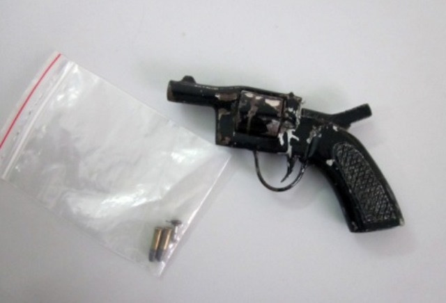 Khẩu súng Mạnh dùng để bắn người. Ảnh CA cung cấp Khẩu súng Mạnh dùng để bắn người. Ảnh CA cung cấp