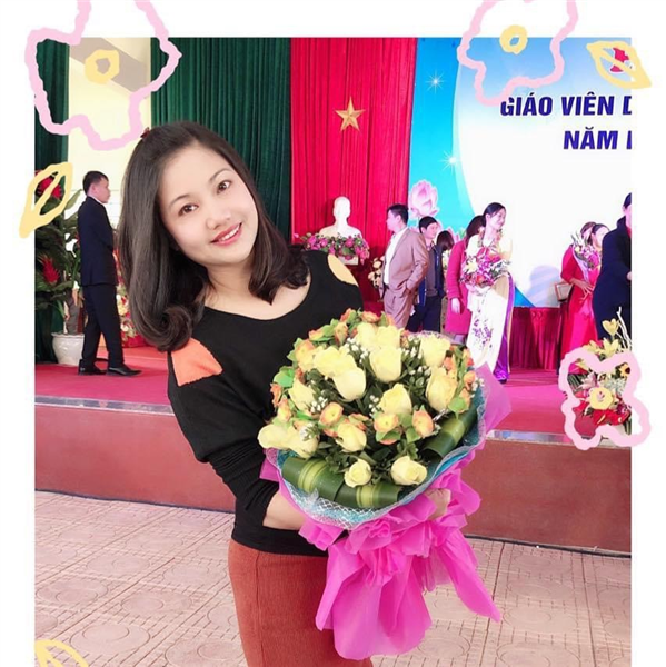 Cô giáo Hà Thị Phương Hoa - Giáo viên môn tiếng Anh trường Tiểu học Lý Tự Trọng, thành phố Hòa Bình. (Ảnh: Sở GD&ĐT Hòa Bình) Cô giáo Hà Thị Phương Hoa - Giáo viên môn tiếng Anh trường Tiểu học Lý Tự Trọng, thành phố Hòa Bình. (Ảnh: Sở GD&ĐT Hòa Bình)