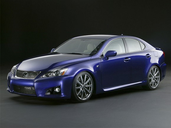 Messi cũng rất thích phong cách trang nhã của dòng Lexus Messi cũng rất thích phong cách trang nhã của dòng Lexus