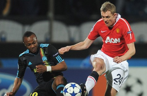 Fletcher (phải) đang đánh mất mình Fletcher (phải) đang đánh mất mình