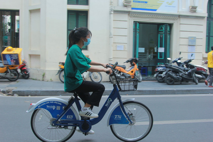 Xe đạp có kiểu dáng thể thao, thanh lịch được các bạn trẻ yêu thích. (Ảnh: Mạnh Đoàn)