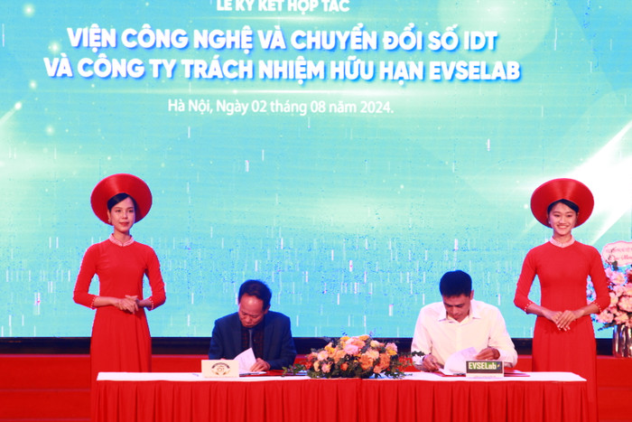 Viện Công nghệ và chuyển đổi số ký kết hợp tác với Công ty trách nhiệm hữu hạn EVSELAB. vien-cong-nghe-va-chuyen-doi-so-idt (1).JPG