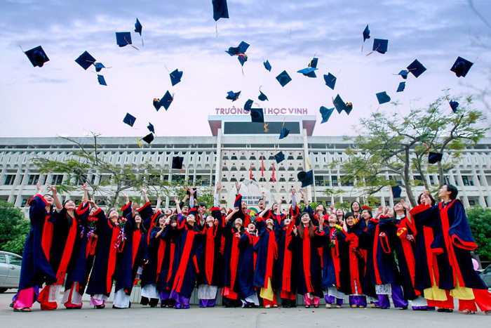 Bộ Giáo dục và Đào tạo cho phép Trường Đại học Vinh đào tạo ngành Sư phạm Khoa học tự nhiên và ngành Sư phạm Lịch sử - Địa lý trình độ đại học. Ảnh minh hoạ: NTCC z5179894654715_affb6929045342a0483102ccf4bd3ef7.jpg