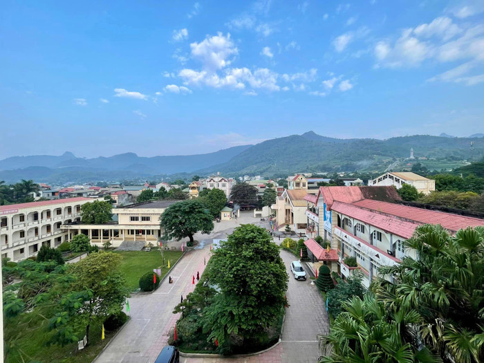 Trường Cao đẳng Sư phạm Hòa Bình nhìn từ trên cao. (Ảnh: Nhà trường) Trường Cao đẳng Sư phạm Hòa Bình nhìn từ trên cao. (Ảnh: Nhà trường)