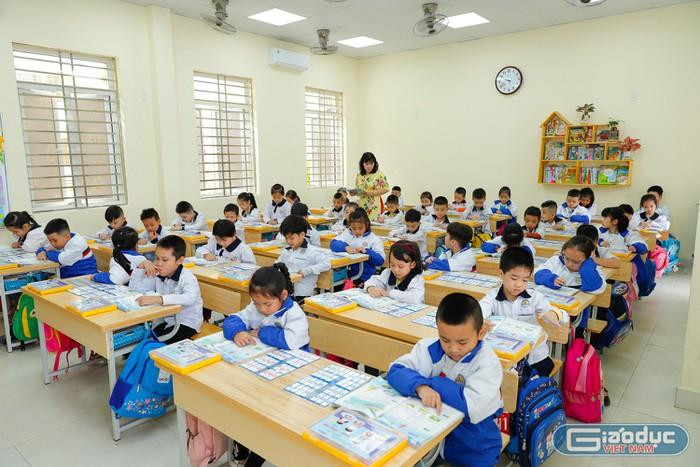 Thi đua trong giáo dục nếu thực hiện không đúng cách dễ trở thành ganh đua, cạnh tranh nhau (Ảnh minh họa: Lã tiến) Thi đua trong giáo dục nếu thực hiện không đúng cách dễ trở thành ganh đua, cạnh tranh nhau (Ảnh minh họa: Lã tiến)