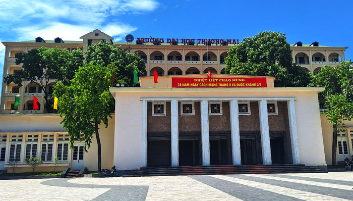 Trường Đại học Thương mại. (Ảnh: Mạnh Đoàn) gdvn_truong-dai-hoc-thuong-mai (5).jpg