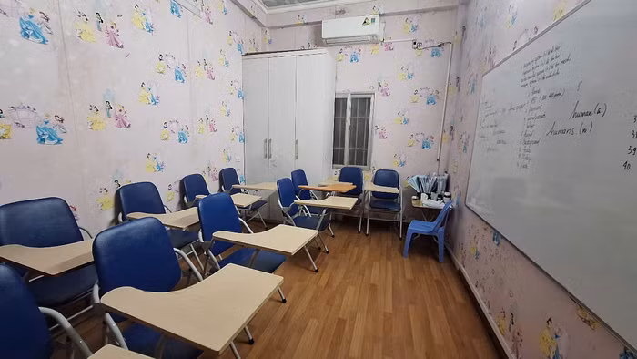 Bên trong một phòng học cho thuê dạy thêm ở tầng ba.