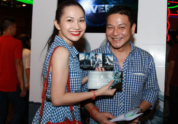 Hiện tại, ngày cưới mới chỉ được dự tính, chưa có thời gian cụ thể vì công việc của cả hai quá bận nhưng rất có thể Kim Hiền và bạn trai sẽ tổ chức hôn lễ bên Mỹ. Hiện tại, ngày cưới mới chỉ được dự tính, chưa có thời gian cụ thể vì công việc của cả hai quá bận nhưng rất có thể Kim Hiền và bạn trai sẽ tổ chức hôn lễ bên Mỹ.