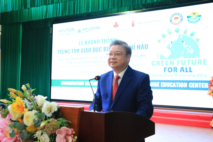 thầy Dũng hồng đức.jpg