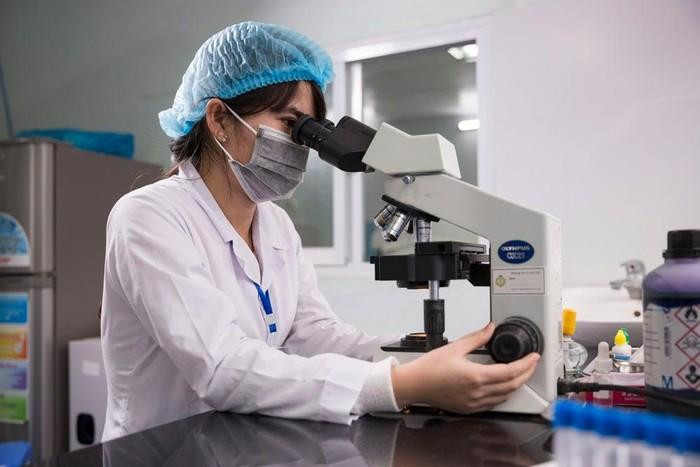 Cần đẩy mạnh đầu tư vào hoạt động nghiên cứu khoa học và đổi mới sáng tạo. (Ảnh minh hoạ: ND)