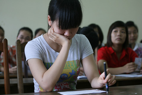 Môn lịch sử được dạy trong trường phổ thông mang tính chất máy móc Môn lịch sử được dạy trong trường phổ thông mang tính chất máy móc