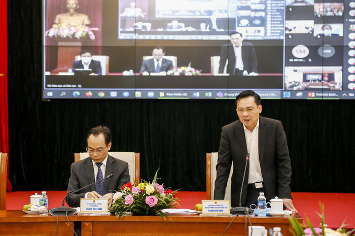 Ông Phạm Như Nghệ - Phó Vụ trưởng Vụ Giáo dục Đại học, Bộ Giáo dục và Đào tạo chia sẻ với các trường về vấn đề tuyển sinh ngành sư phạm. (Ảnh: Hoài Ân) Ông Phạm Như Nghệ - Phó Vụ trưởng Vụ Giáo dục Đại học, Bộ Giáo dục và Đào tạo chia sẻ với các trường về vấn đề tuyển sinh ngành sư phạm. (Ảnh: Hoài Ân)