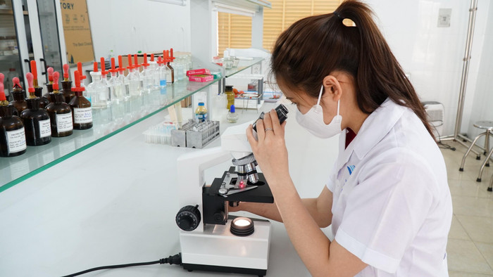 Nữ sinh ngành điều dưỡng luôn chủ động trong học tập, rèn luyện phát triển bản thân. (Ảnh: NVCC) Nữ sinh ngành điều dưỡng luôn chủ động trong học tập, rèn luyện phát triển bản thân. (Ảnh: NVCC)