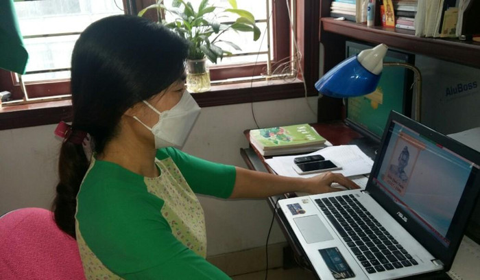 Dẫu khi là F0, cô Nguyễn Thị Thanh Huyền – giáo viên Trường Trung học cơ sở Lương Yên vẫn sẵn sàng với nhiệm vụ giảng dạy. (Ảnh: NVCC)