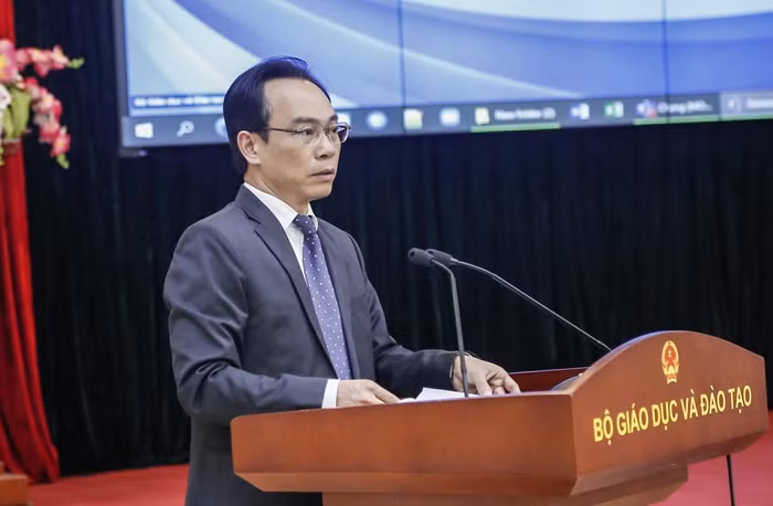 Thứ Trưởng Bộ Giáo dục và Đào tạo Hoàng Minh Sơn cho biết, Bộ Giáo dục và Đào tạo sẽ nỗ lực, cố gắng cao nhất trong điều kiện có thể để có những đề thi chất lượng tốt. (Ảnh: Hoài Ân)