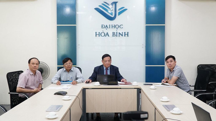Đại diện trường Đại học Hòa Bình tham gia Lễ ký kết Đại diện trường Đại học Hòa Bình tham gia Lễ ký kết