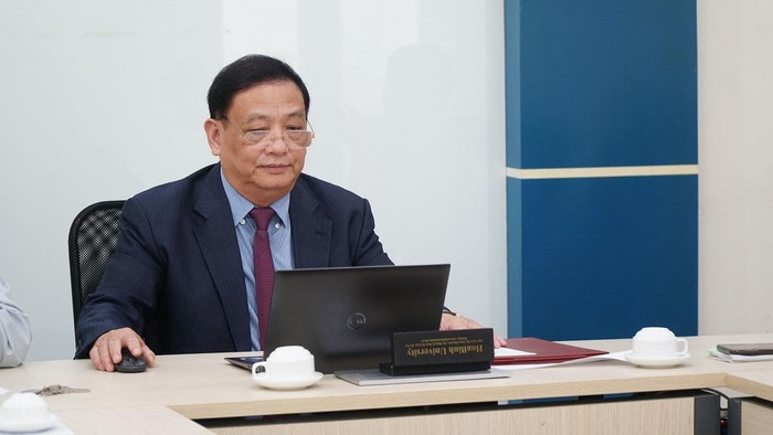 Phó Giáo sư, Tiến sĩ Tô Ngọc Hưng chia sẻ, hai nhà trường đã đi đến thống nhất ký kết xây dựng mối quan hệ hợp tác chính thức về học thuật và nghiên cứu khoa học. Phó Giáo sư, Tiến sĩ Tô Ngọc Hưng chia sẻ, hai nhà trường đã đi đến thống nhất ký kết xây dựng mối quan hệ hợp tác chính thức về học thuật và nghiên cứu khoa học.