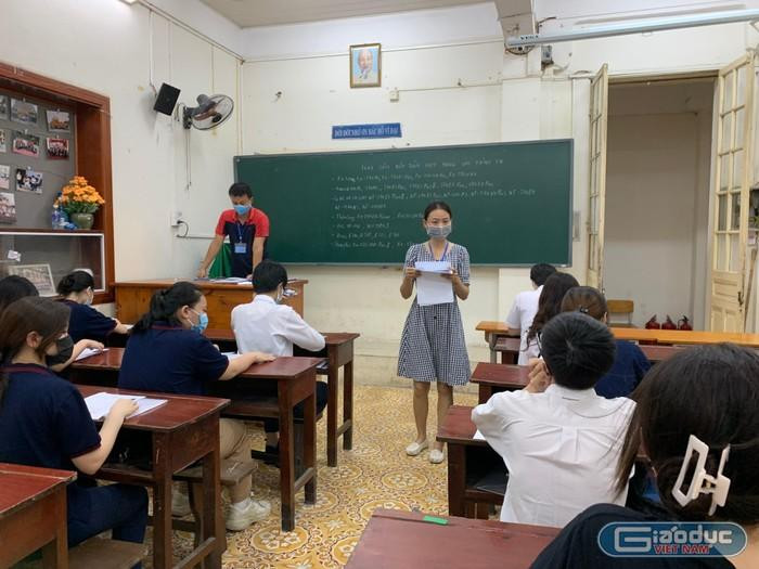 Hơn 1 triệu thí sinh cả nước làm thủ tục dự thi tốt nghiệp trung học phổ thông năm 2022. (Ảnh minh họa: Thùy Linh)