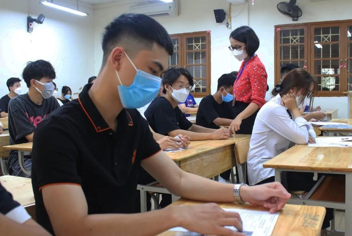 Theo kế hoạch sẽ xây dựng, lựa chọn, điều chỉnh, thẩm định chương trình Lịch sử cấp trung học phổ thông phần bắt buộc với thời lượng 52 tiết/năm học (lớp 10, lớp 11, lớp 12) để dạy cho tất cả học sinh. (Ảnh minh họa: Phạm Minh) Theo kế hoạch sẽ xây dựng, lựa chọn, điều chỉnh, thẩm định chương trình Lịch sử cấp trung học phổ thông phần bắt buộc với thời lượng 52 tiết/năm học (lớp 10, lớp 11, lớp 12) để dạy cho tất cả học sinh. (Ảnh minh họa: Phạm Minh)