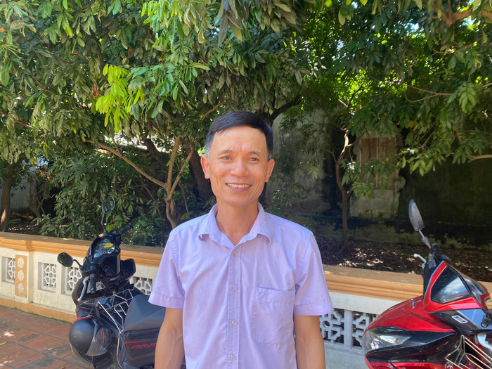 Ông Nguyễn Văn Tôn – bố của Lễ cho biết bố mẹ luôn động viên con trai học tập nhưng không đặt nặng áp lực điểm số, thành tích. (Ảnh: Đức Mạnh) Ông Nguyễn Văn Tôn – bố của Lễ cho biết bố mẹ luôn động viên con trai học tập nhưng không đặt nặng áp lực điểm số, thành tích. (Ảnh: Đức Mạnh)