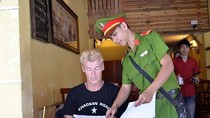 Trước ngày thanh tra, hiệu trưởng trường kinh dị trả lại tiền ảnh 1 Trước ngày thanh tra, hiệu trưởng trường kinh dị trả lại tiền ảnh 1