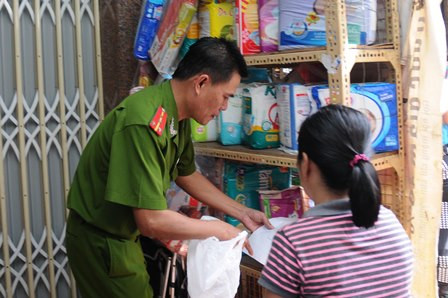 Công an khám nghiệm hiện trường Công an khám nghiệm hiện trường