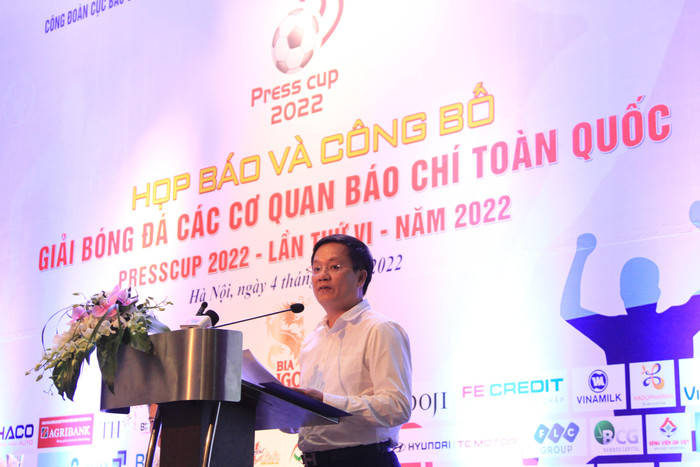 Nhà báo Hồ Minh Chiến – Tổng biên tập Tạp chí Gia đình Việt Nam, Trưởng Ban tổ chức Press Cup 2022 phát biểu tại buổi họp báo. (Ảnh: Mạnh Đoàn) Nhà báo Hồ Minh Chiến – Tổng biên tập Tạp chí Gia đình Việt Nam, Trưởng Ban tổ chức Press Cup 2022 phát biểu tại buổi họp báo. (Ảnh: Mạnh Đoàn)
