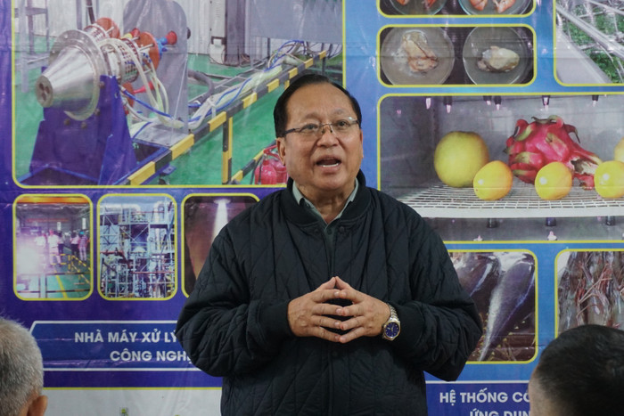 Giáo sư Hà Tôn Vinh đánh giá cao về những thành tựu khoa học mà Viện Công nghệ VinIT đã đạt được. (Ảnh: Nguyên Phương) Giáo sư Hà Tôn Vinh đánh giá cao về những thành tựu khoa học mà Viện Công nghệ VinIT đã đạt được. (Ảnh: Nguyên Phương)