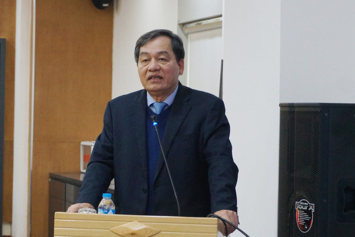 Phó Giáo sư, Tiến sĩ Trần Đức Quý – Hiệu trưởng Trường Đại học Công nghiệp Hà Nội chia sẻ tại tọa đàm (Ảnh: Linh Trang) Phó Giáo sư, Tiến sĩ Trần Đức Quý – Hiệu trưởng Trường Đại học Công nghiệp Hà Nội chia sẻ tại tọa đàm (Ảnh: Linh Trang)