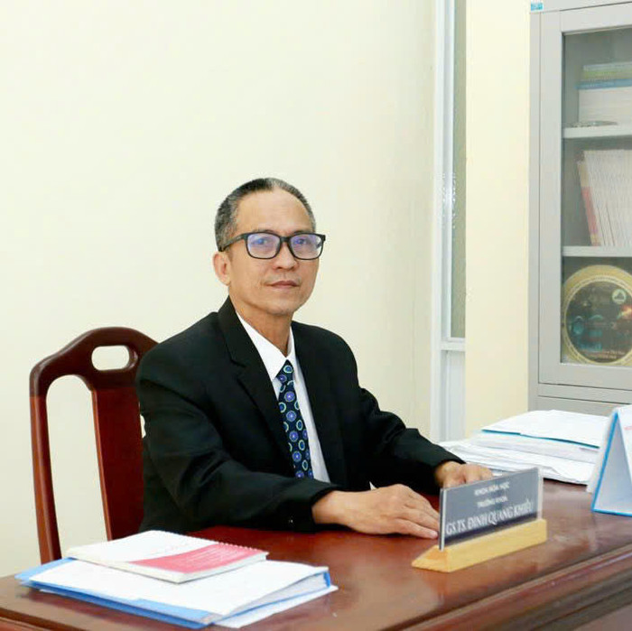 Giáo sư, Tiến sĩ Đinh Quang Khiếu - Trưởng khoa Hóa học, Trường Đại học Khoa học - Đại học Huế. Ảnh: NVCC unnamed.jpg