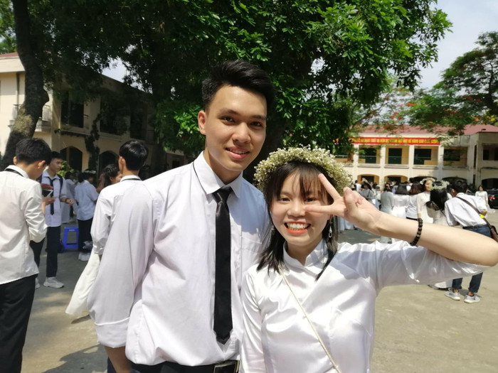 Cô gái nhỏ luôn canh cánh trong mình ước mơ chia sẻ gánh nặng cho các y, bác sỹ, nhân viên y tế tuyến đầu chống dịch. (Ảnh NVCC)