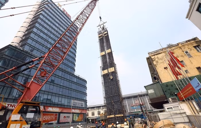 Công trình Ga ngầm S12 (Ga Hà Nội) thi công hạng mục tấm mắt mềm đầu tiên của nhà ga.