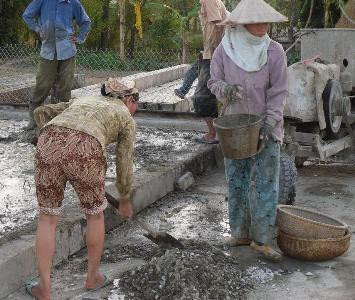 Nhọc nhằn phận nữ phu hồ ảnh 2 Nhọc nhằn phận nữ phu hồ ảnh 2
